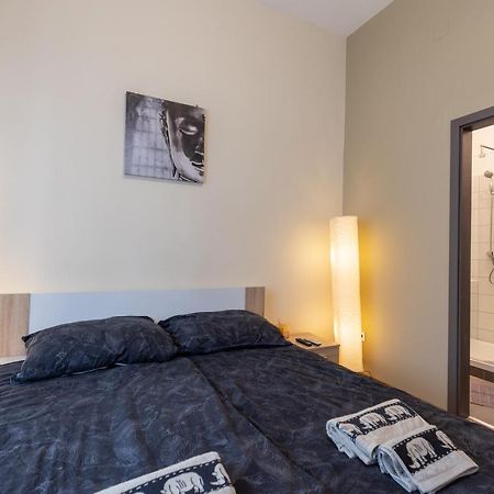 Wiky'S Apartman With 3Bathrooms Budapest Exteriör bild