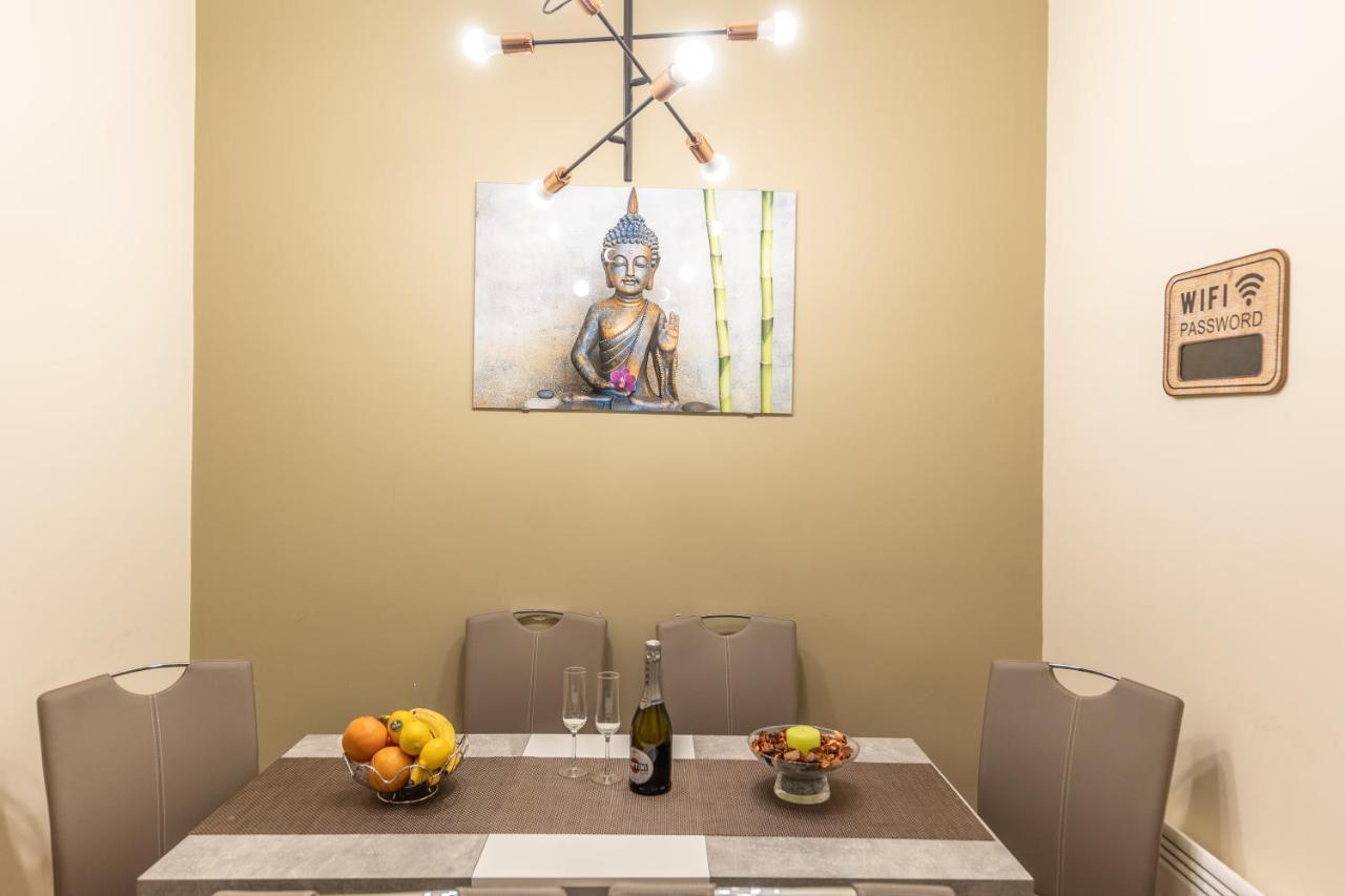 Wiky'S Apartman With 3Bathrooms Budapest Exteriör bild