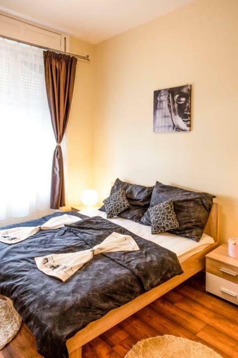 Wiky'S Apartman With 3Bathrooms Budapest Exteriör bild